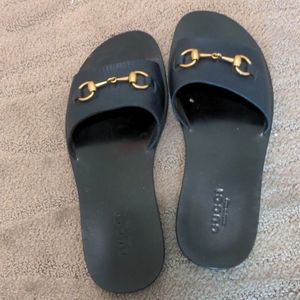 Gucci leather slippers